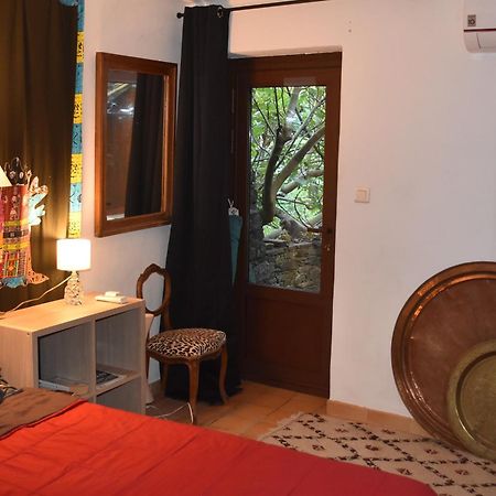 La Conte Bed and Breakfast La Coste Buitenkant foto